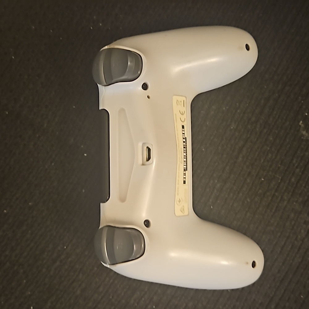 Playstation Controller‎ - Picture 4 of 4